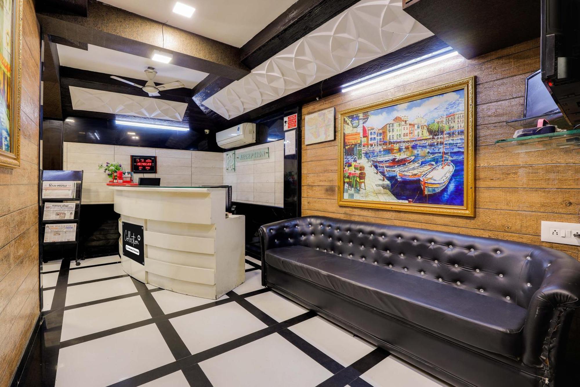 Super Collection O Ashram Road Near Sardar Bridge Formerly Apple 3* Ahmedabad